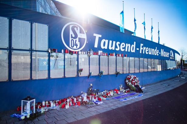 Assauer-Abschied: Thomalla erweist Schalke04-Manager letzte Ehre