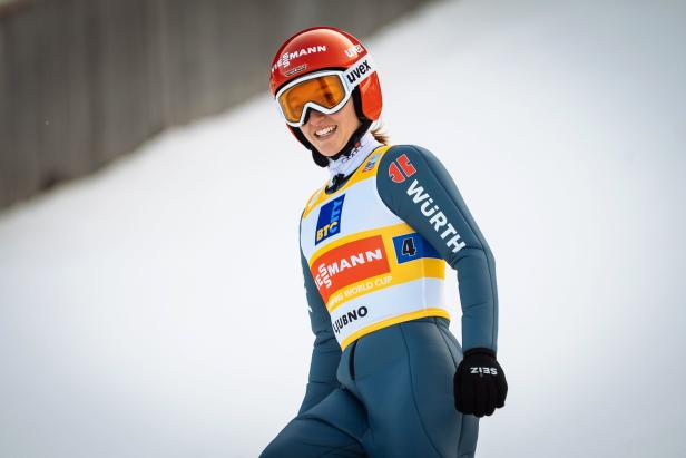 Nordische WM: ÖSV-Skispringerinnen im Training stark