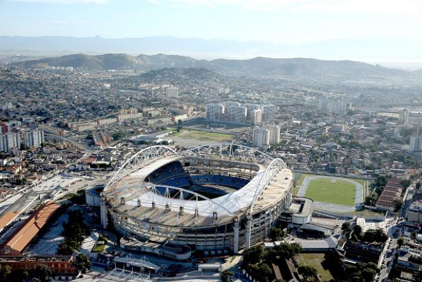 Luftaufnahme des Estádio Olímpico Nilton Santos in Rio de Janeiro.
