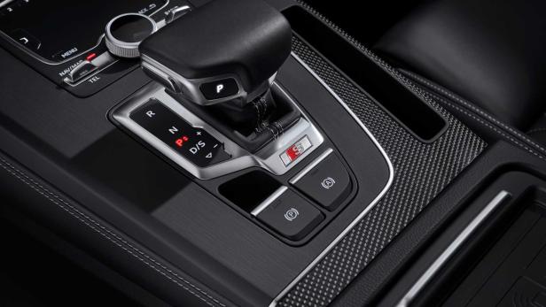 Audi Q5 erstarkt als SQ5 TDI auf  347 PS