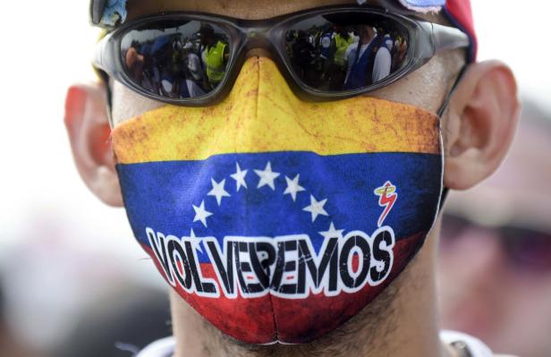 Guaidó und Maduro messen ihre Kräfte auf der Straße