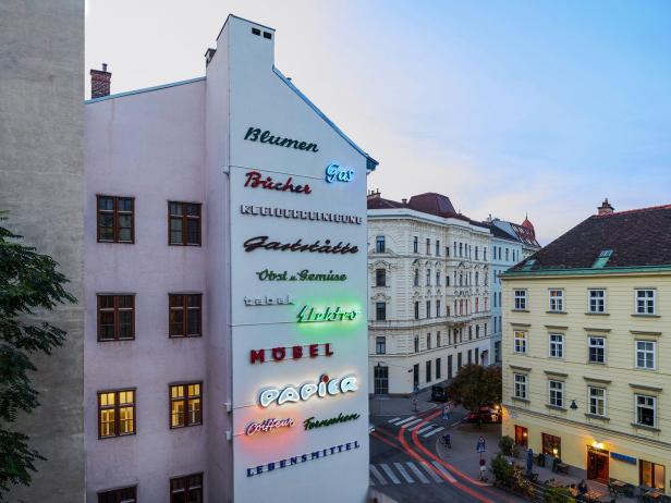 Revival auf Raten: Die Wiener Schriftzug-Mauer kehrt zurück