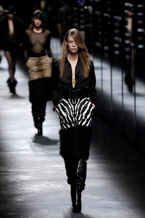 Paris Fashion Week: Eine diskrete Hommage an Lagerfeld