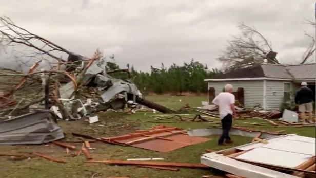Mehr als 20 Tote durch Tornados in den USA