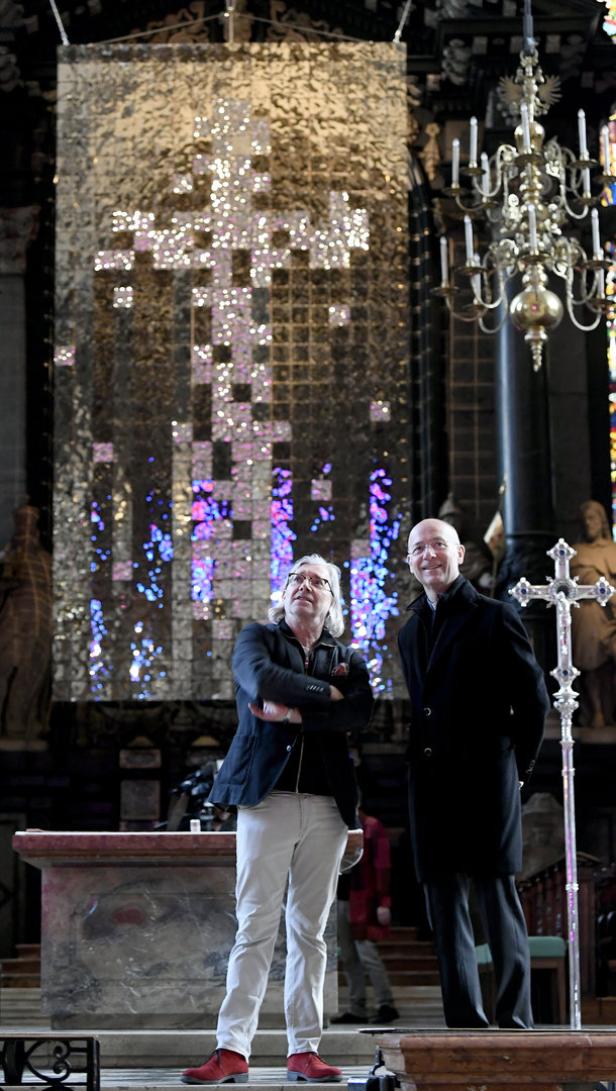 Wiener Stephansdom: Ein Himmel aus violetten Steinen