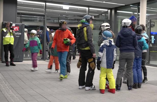 Mit 82 Fahrgästen: Stromausfall stoppte Zugspitzbahn