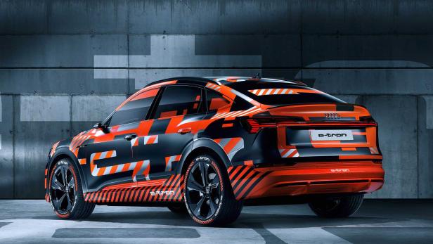 Audi e-tron Sportback: Getarnte Premiere in Genf