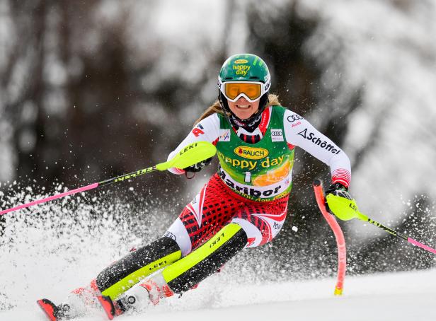 Rauch Testimonial Katharina Liensberger Die österreichische Skirennläuferin Katharina Liensberger beim Skifahren.