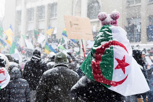 Proteste statt Empfang: Algeriens Präsident Bouteflika zurück