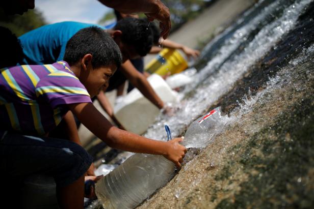 Venezuela im Chaos: "Kein Essen, kein Wasser, kein Leben"