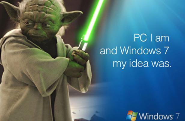 Yoda schwingt ein grünes Lichtschwert vor einem Windows 7-Hintergrund.
