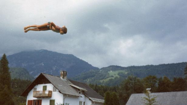 Doku 'Innere Blutungen' Crossing Europe mit Karton-Kino und Geruchsfilm