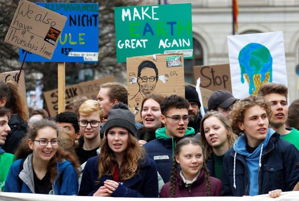 Schüler gegen Stromchef: "Fridays for Future" sprachen bei RWE-Generalversammlung