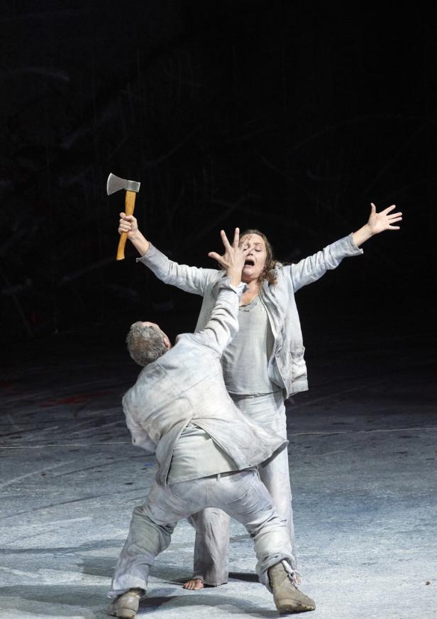 Premiere von "Orest" an der Wiener Staatsoper: Schuld und Bühne