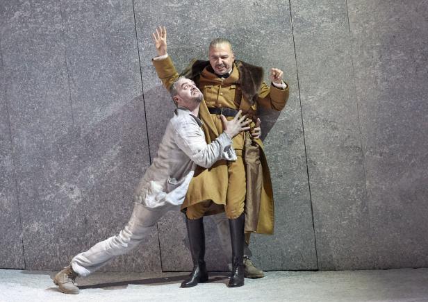Premiere von "Orest" an der Wiener Staatsoper: Schuld und Bühne