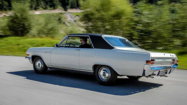 Zeitreise: Unterwegs im Opel Diplomat Coupé von 1966