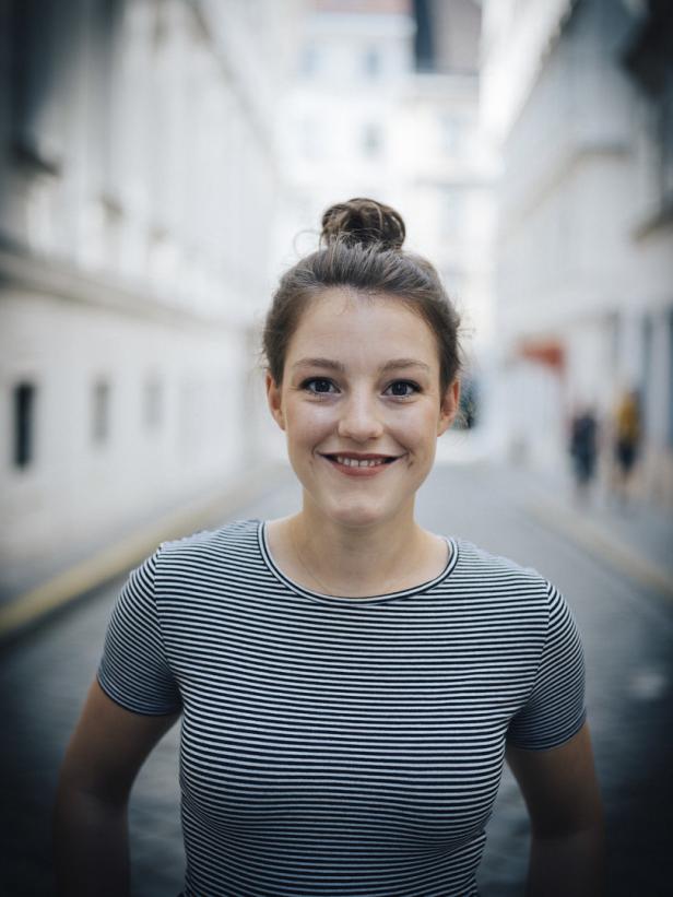 Sophie Stockinger: „Ich liebe Rollen, die weit weg von mir sind“
