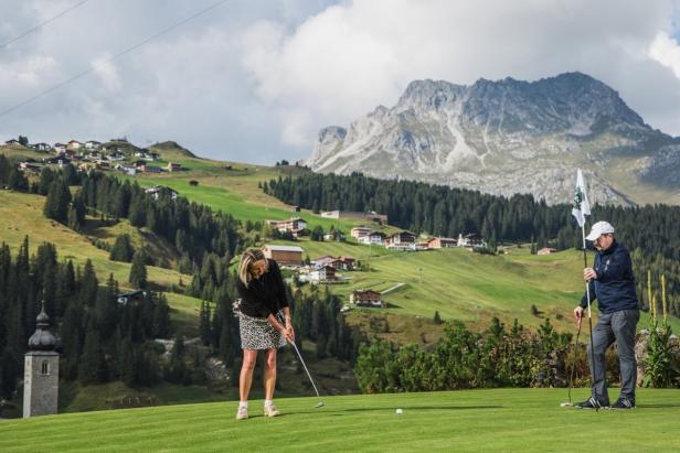 Österreichs höchstgelegener Golfplatz in Lech eröffnet