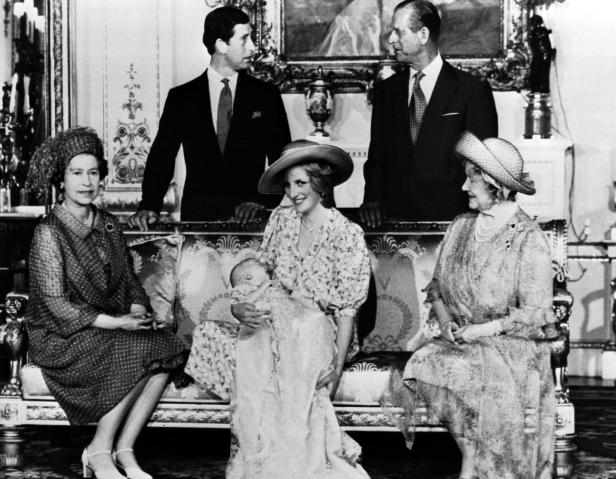 Queen Elizabeth schrieb bei Charles' Geburt das royale Protokoll neu