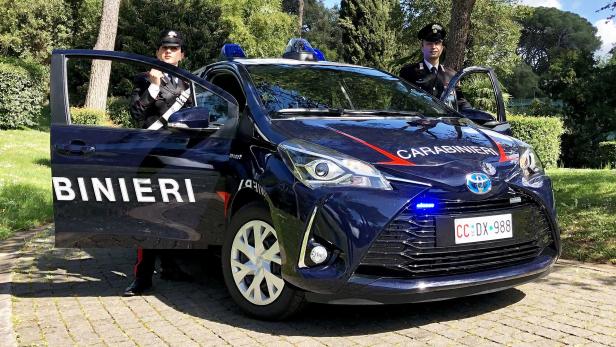 Warum die Carabinieri in Italien künftig Toyota Yaris Hybrid fahren