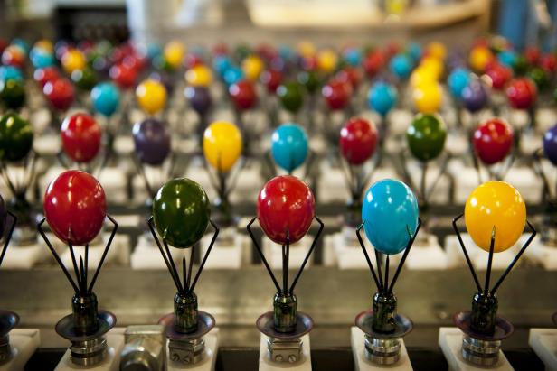 Drassmarkt: Mehr als 18 Millionen Eier für Ostern gefärbt
