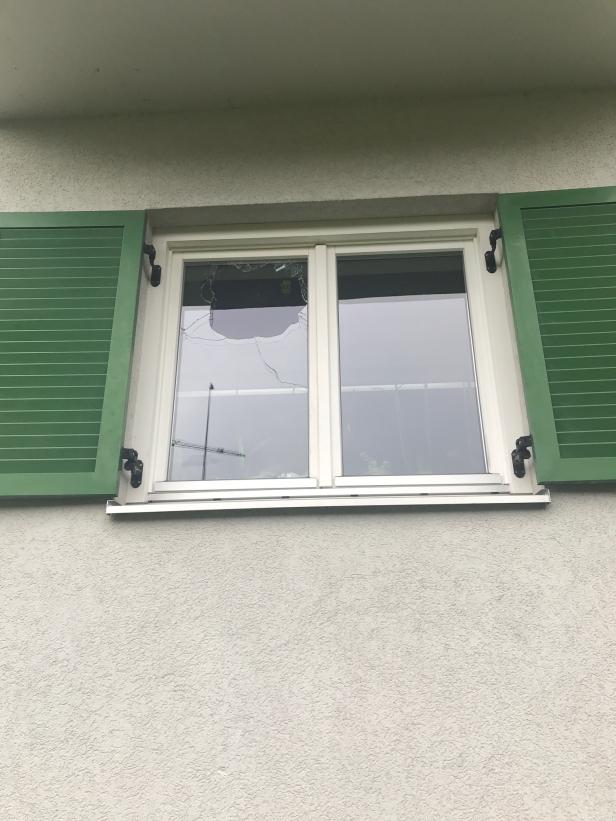 Felssprengung in Bregenz: Gesteinsbrocken landeten in Wohnanlage
