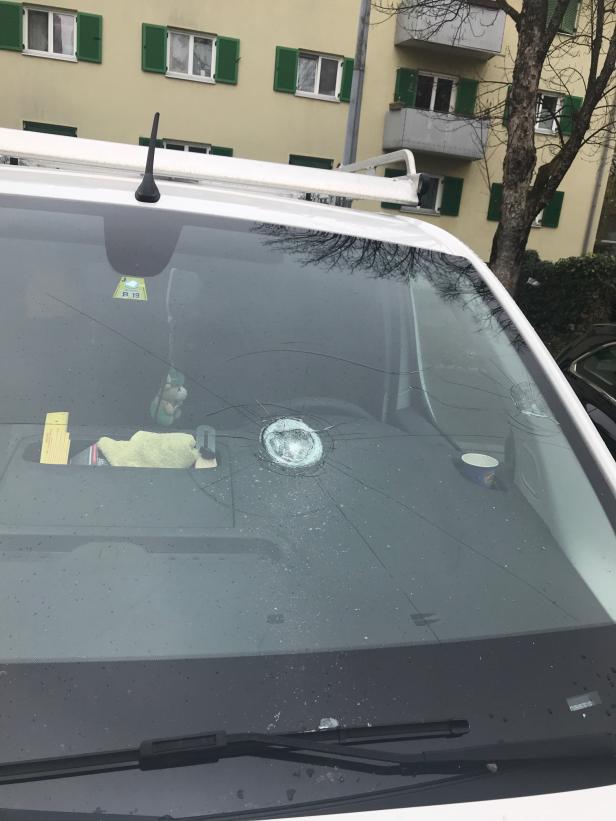 Felssprengung in Bregenz: Gesteinsbrocken landeten in Wohnanlage