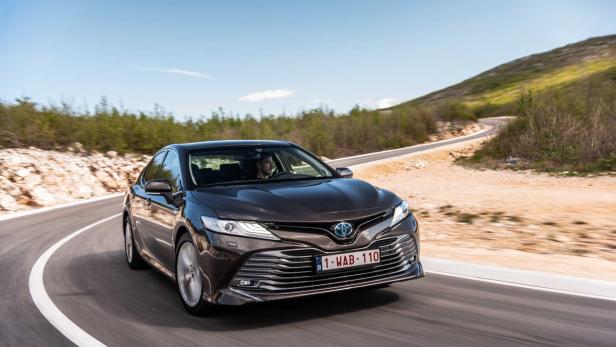 Neuer Toyota Camry: Avensis-Nachfolger mit Hybridantrieb