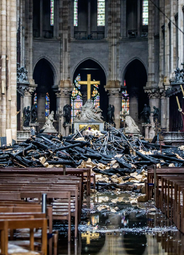 Knappe Mehrheit für „alte“ Notre-Dame