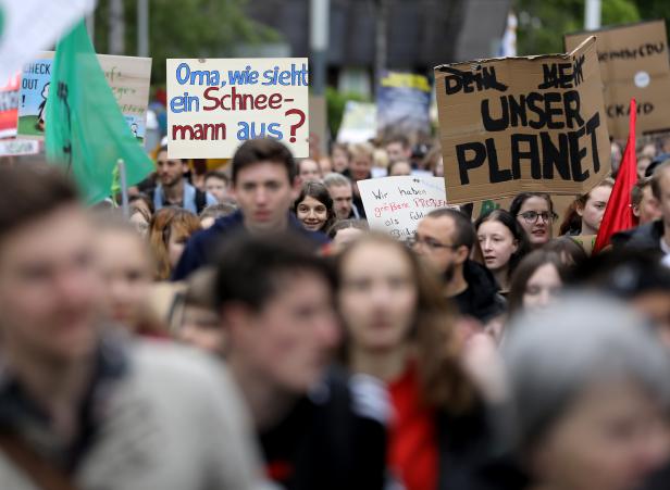 Bayer - Hauptversammlung - «Fridays for Future»-Demo