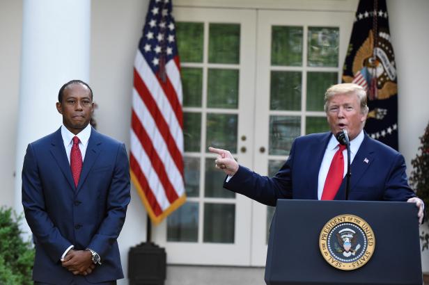 Der Golfer Tiger Woods wird im Weißen Haus in Washington mit der Presidential Medal of Freedom ausgezeichnet.