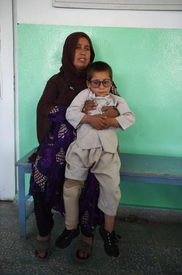 Freudentanz mit Prothese: Video von afghanischem Kind ging viral