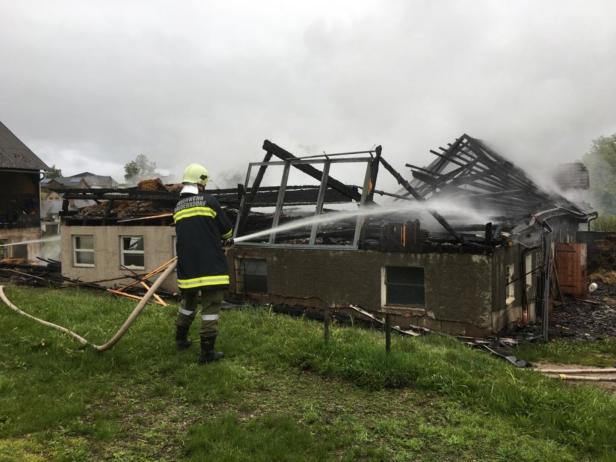 Familie rettete sich aus brennendem Bauernhaus in Bruderndorf