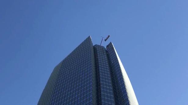 Vom Winde verweht: Fensterputzer aus 250 Meter Höhe gerettet