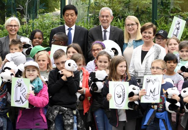 Offizielle Übergabe von Panda-Männchen Yuan Yuan an Tiergarten Schönbrunn