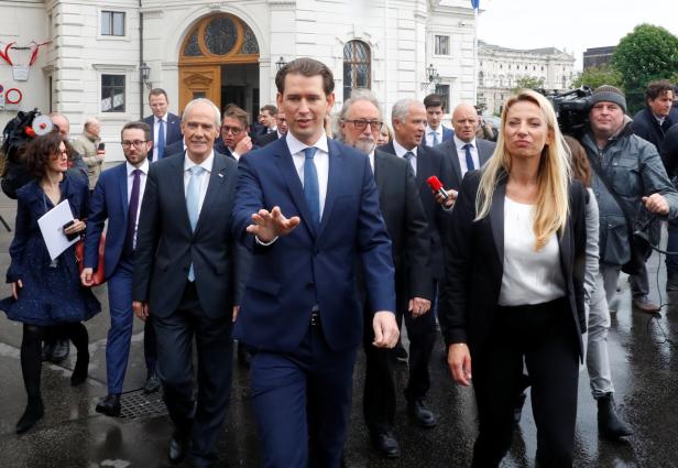ÖVP-Minderheitsregierung: Die Angelobung in Bildern