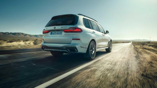 BMW X5 und X7 kommen als M50i