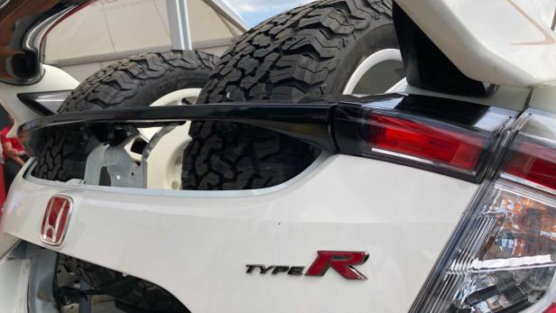 Honda Civic Type R OveRland: 10 cm höher und Offroad-Reifen