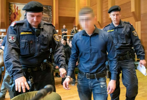 Tödliche Messerattacke in Tirol: 20-Jähriger zu fünf Jahren Haft verurteilt