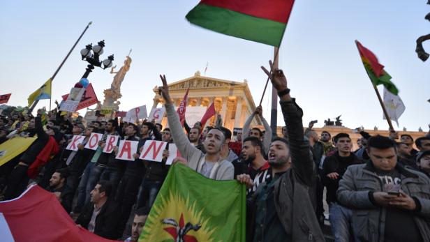 3000 bei friedlicher Kurden-Demo