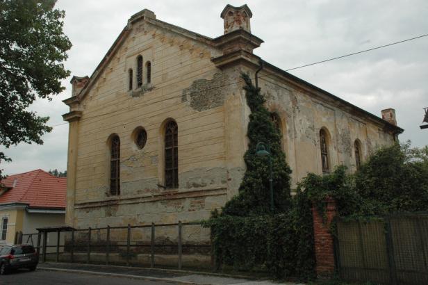 Schloss und Synagoge könnten Eigentümer wechseln