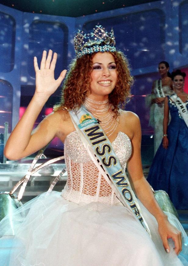 Ex-Miss-World löst Kopftuch-Streit aus