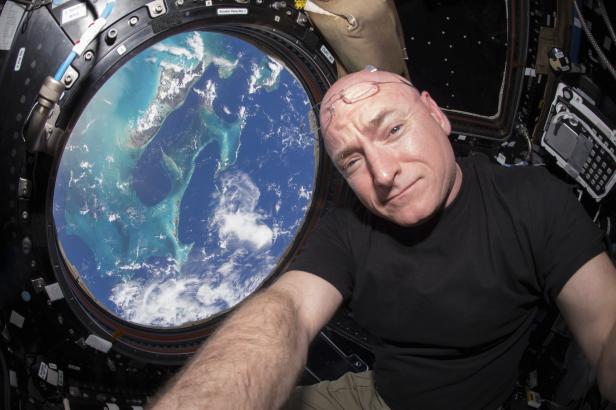Astronaut Kelly: "Da oben sieht man, wie wir die Erde zerstören"