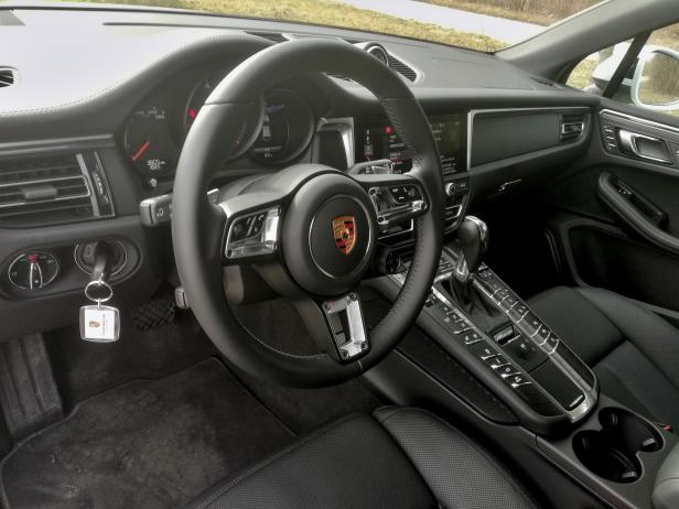 Porsche Macan im Test: Weniger PS und dennoch flotter ums Eck