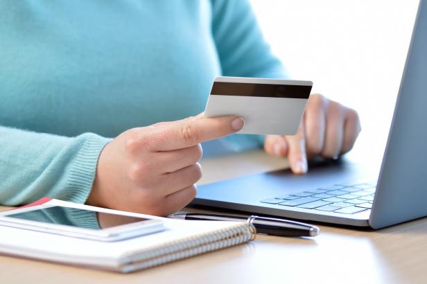 shopping online with credit card