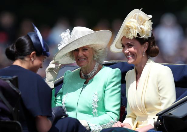 Herzogin Meghan: Stecken Kate und Camilla hinter ihrem schlechten Image?