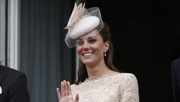 Royal Kate mit App: Der Look einer Herzogin