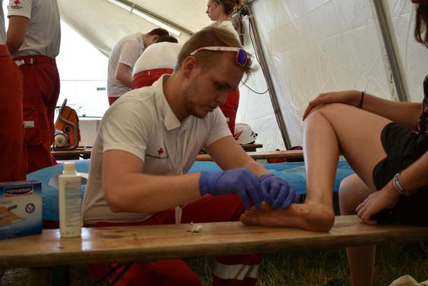 Nova Rock: Rotes Kreuz wegen Hitze im Dauereinsatz