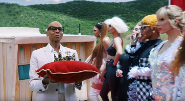 Burger, Liebe und Dragqueens: Swift und Perry versöhnen sich in Video