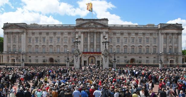 Ungebetener Besuch im Buckingham Palast: Queen entsetzt